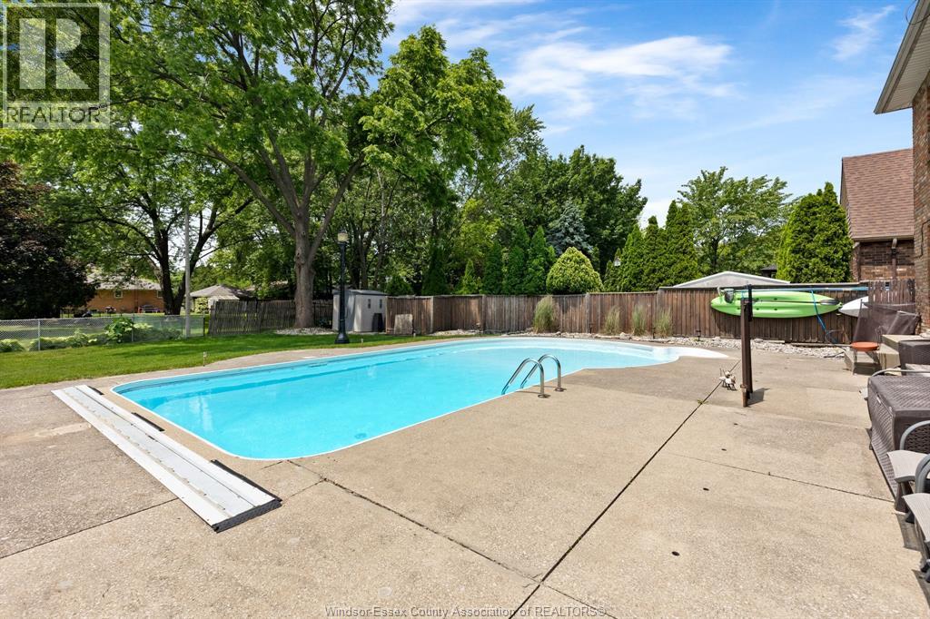 113 Marentette, Lakeshore, Ontario  N0R 1A0 - Photo 30 - 25027045