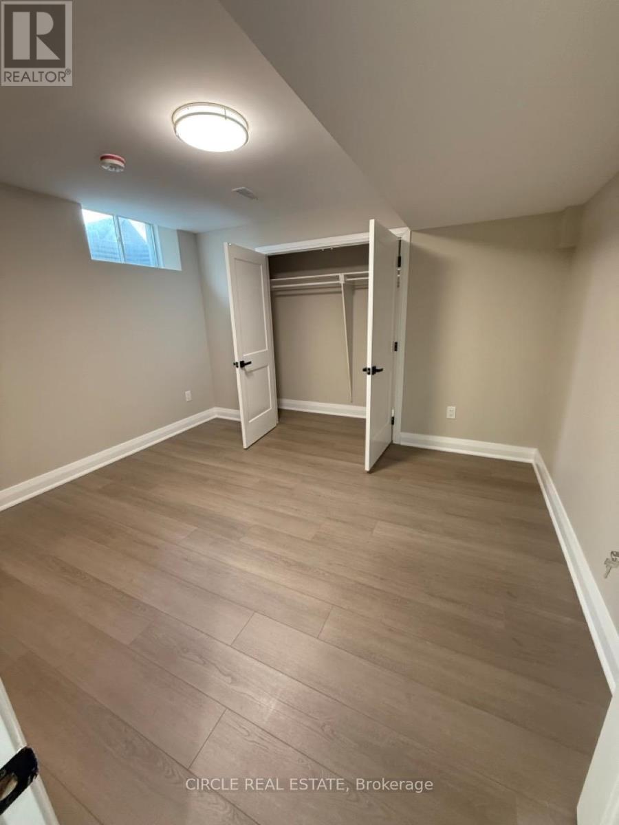 213 Danny Wheeler Boulevard, Georgina, Ontario  L4P 0J8 - Photo 14 - N12479187