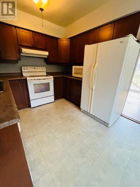 220 Lowe St, Massey, Ontario  P0P 1P0 - Photo 8 - 2125225