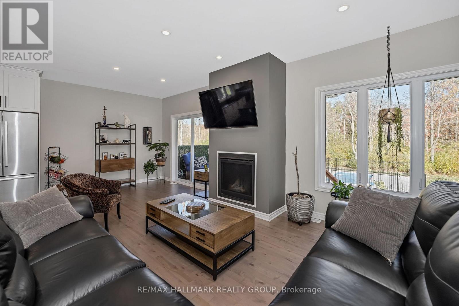1350 Country Lane, North Dundas, Ontario  K0C 2K0 - Photo 13 - X12474511