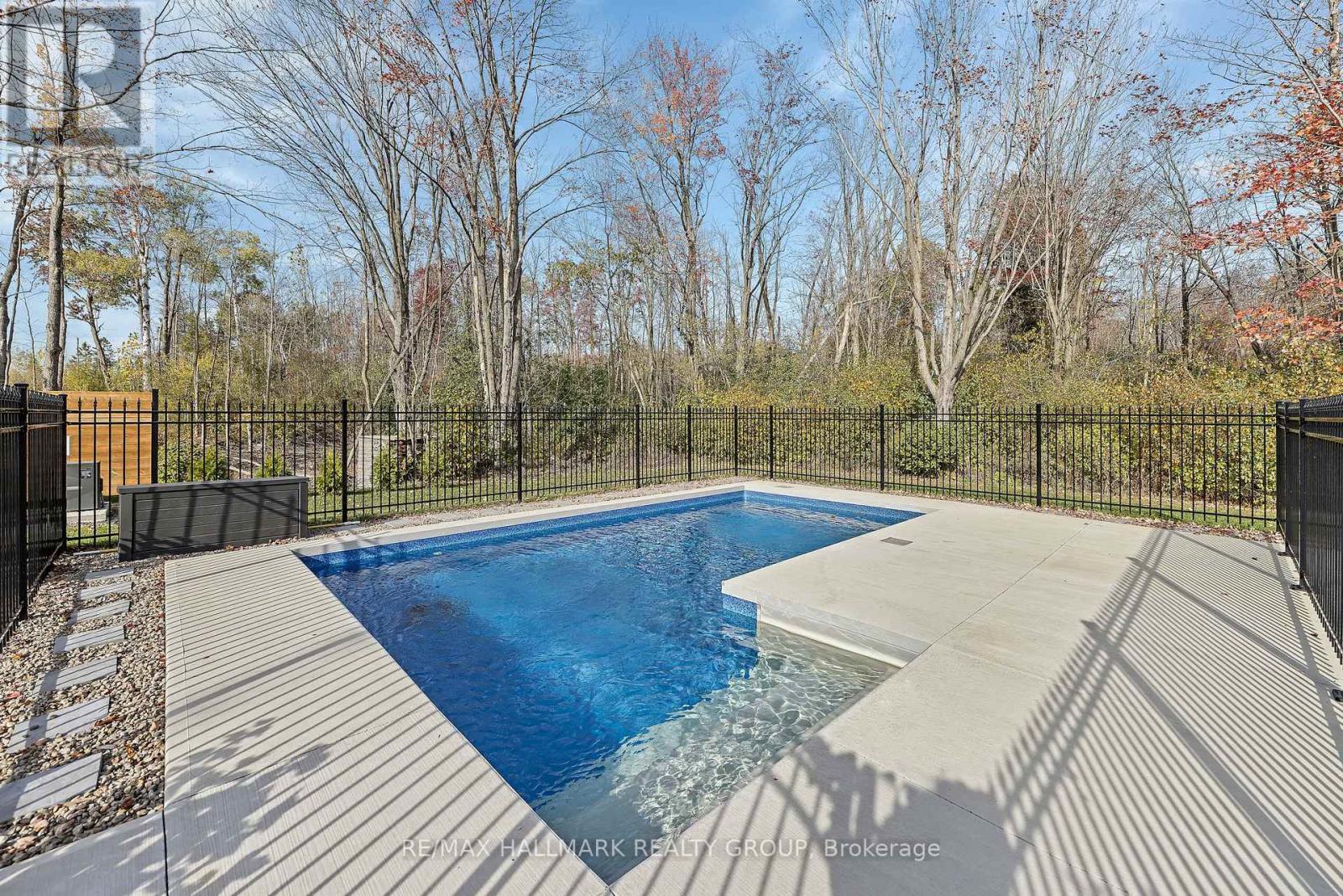 1350 Country Lane, North Dundas, Ontario  K0C 2K0 - Photo 33 - X12474511