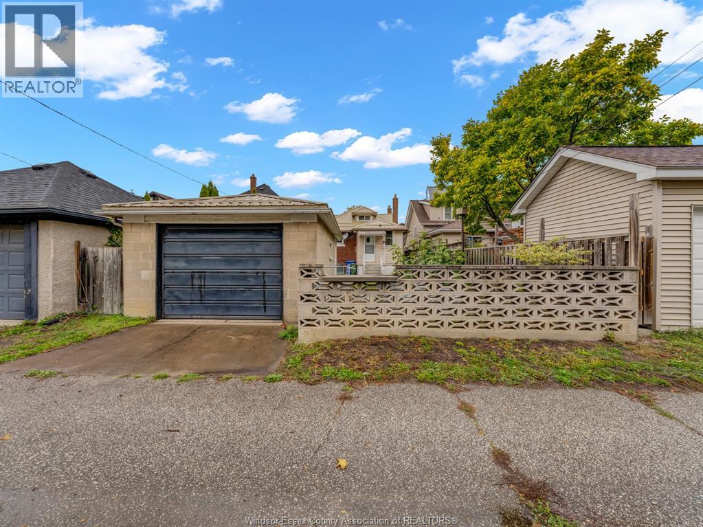 1749 Iroquois, Windsor, Ontario  N8Y 1S1 - Photo 43 - 25027013