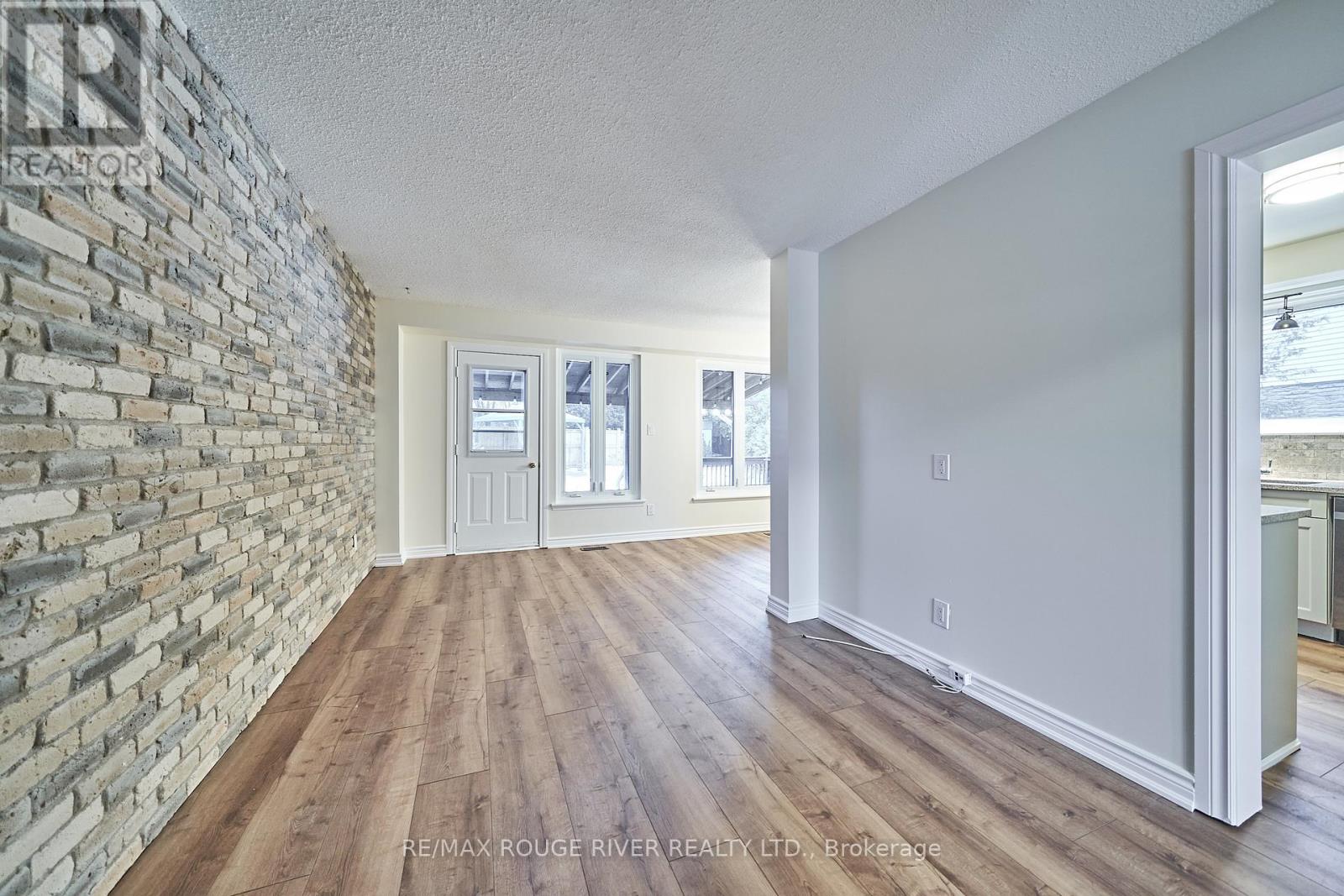 632 Balsam Crescent, Oshawa, Ontario  L1J 6A2 - Photo 5 - E12479239