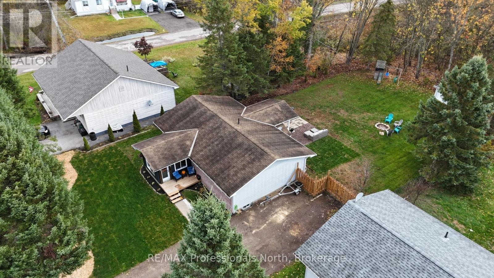 24 Anson Street, Minden Hills, Ontario  K0M 2K0 - Photo 10 - X12479243