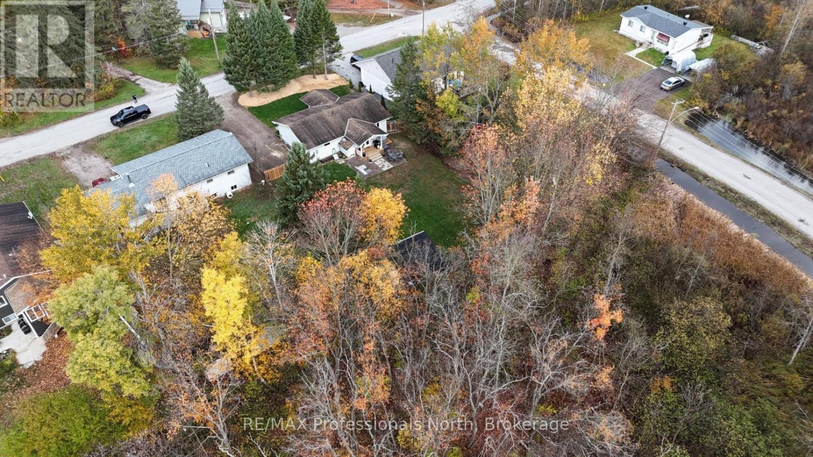 24 Anson Street, Minden Hills, Ontario  K0M 2K0 - Photo 14 - X12479243
