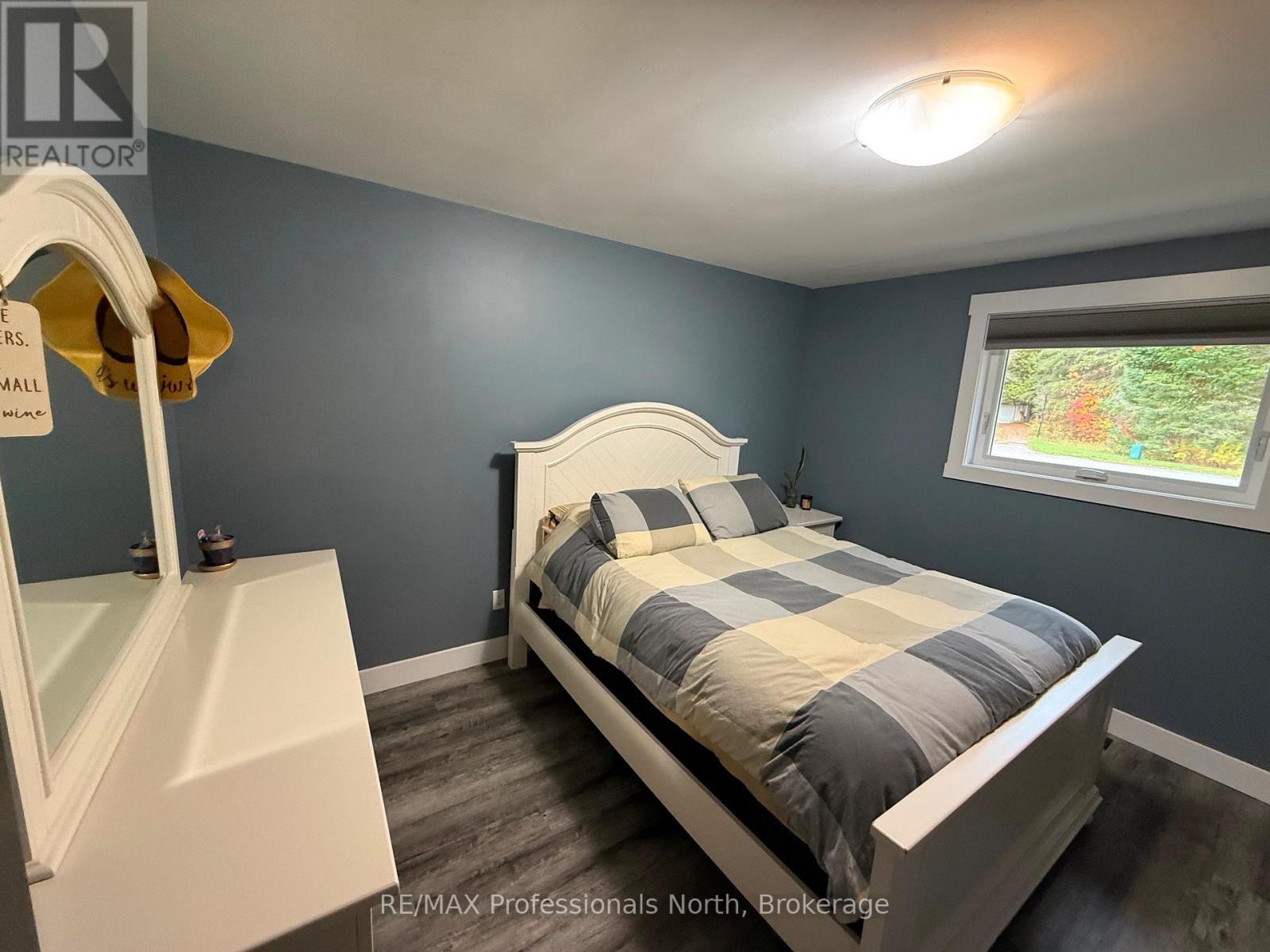 24 Anson Street, Minden Hills, Ontario  K0M 2K0 - Photo 40 - X12479243