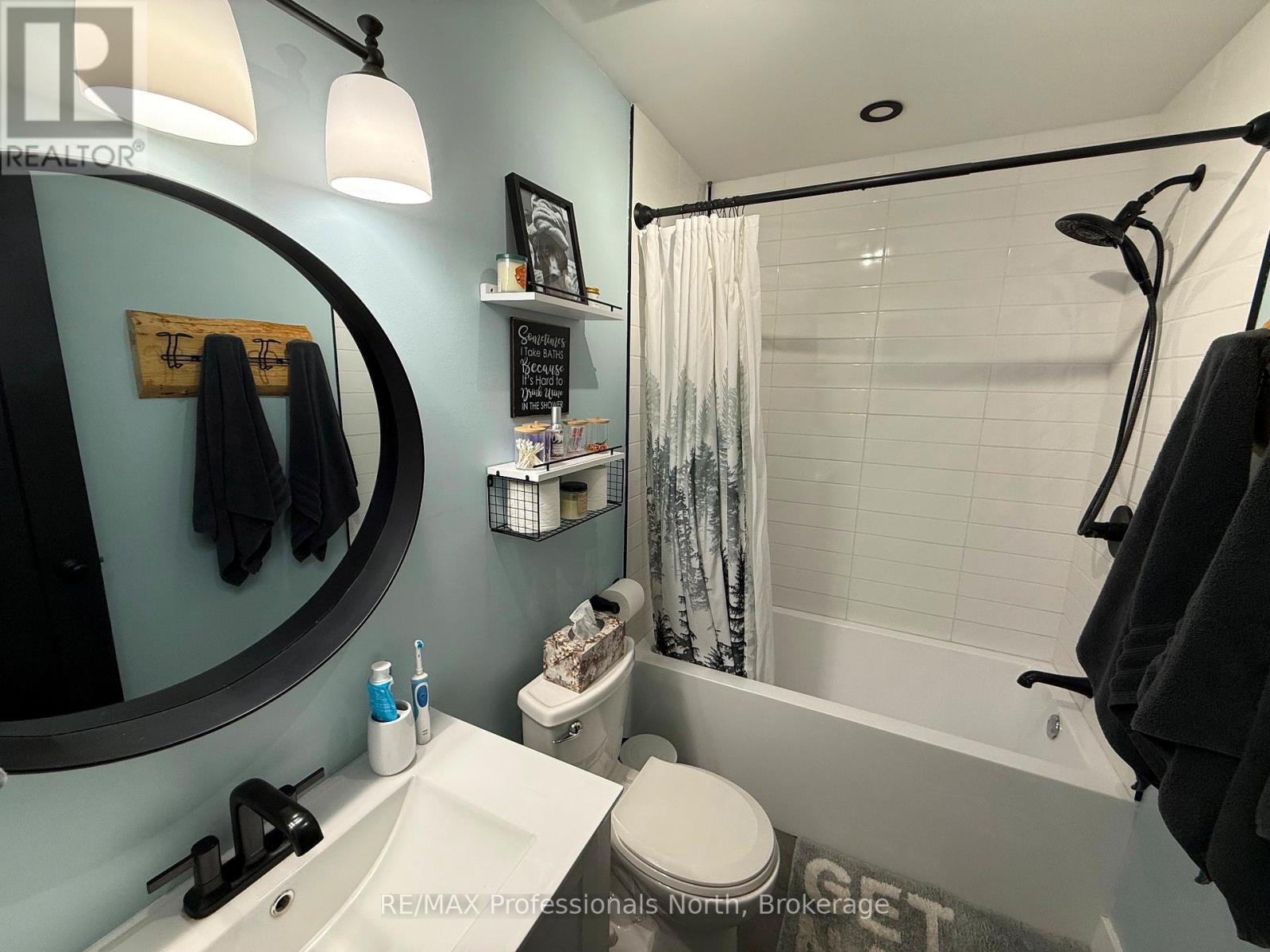 24 Anson Street, Minden Hills, Ontario  K0M 2K0 - Photo 41 - X12479243