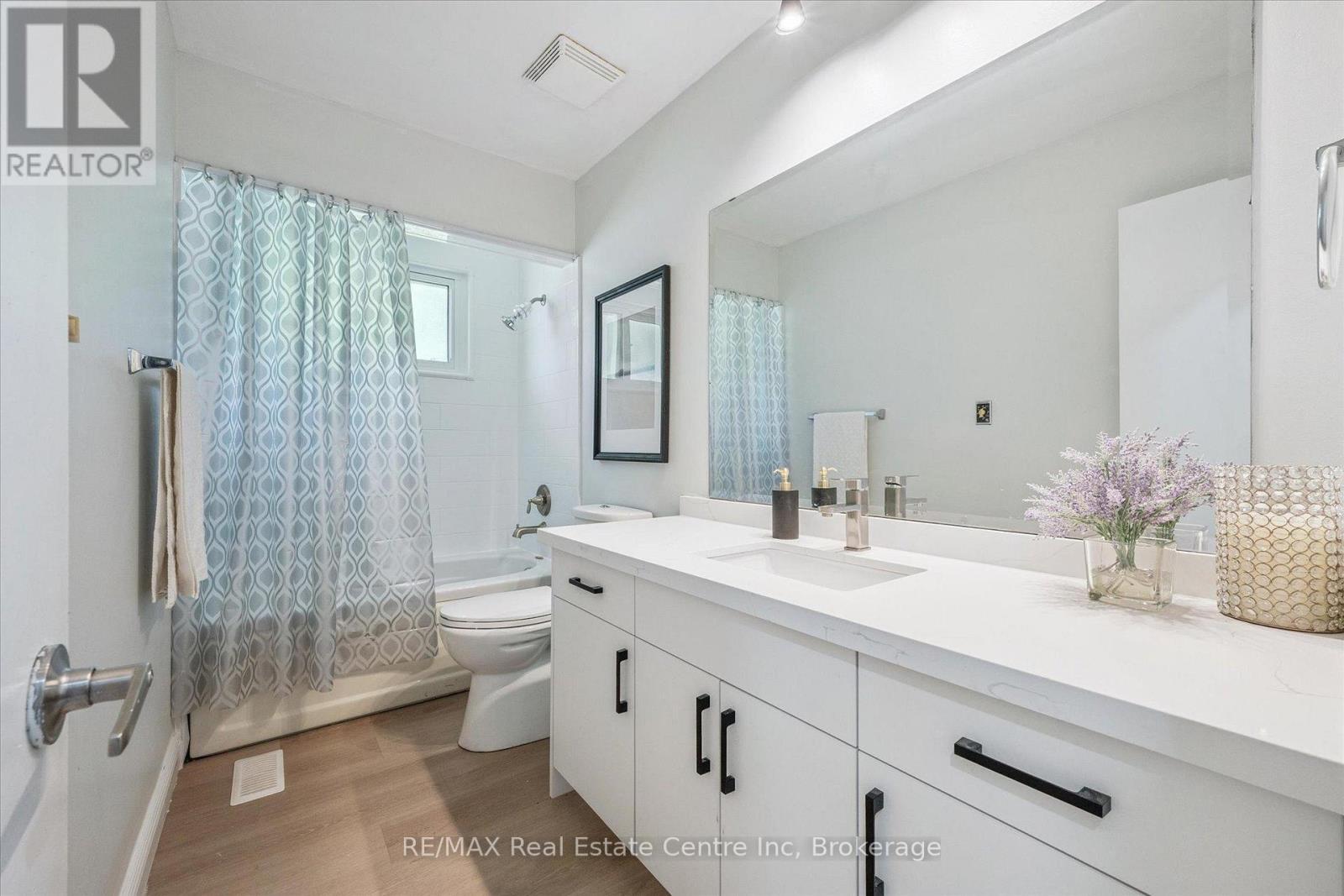 72 Ferndale Avenue, Guelph, Ontario  N1E 1B5 - Photo 10 - X12479277