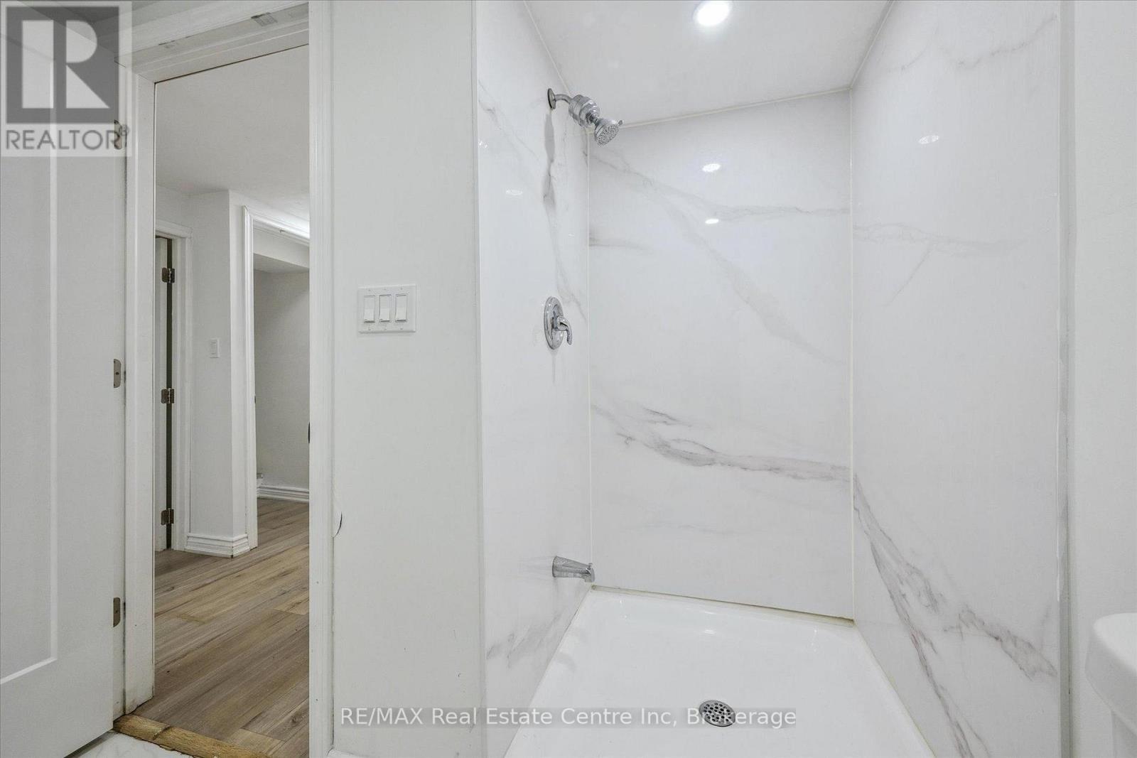 72 Ferndale Avenue, Guelph, Ontario  N1E 1B5 - Photo 20 - X12479277