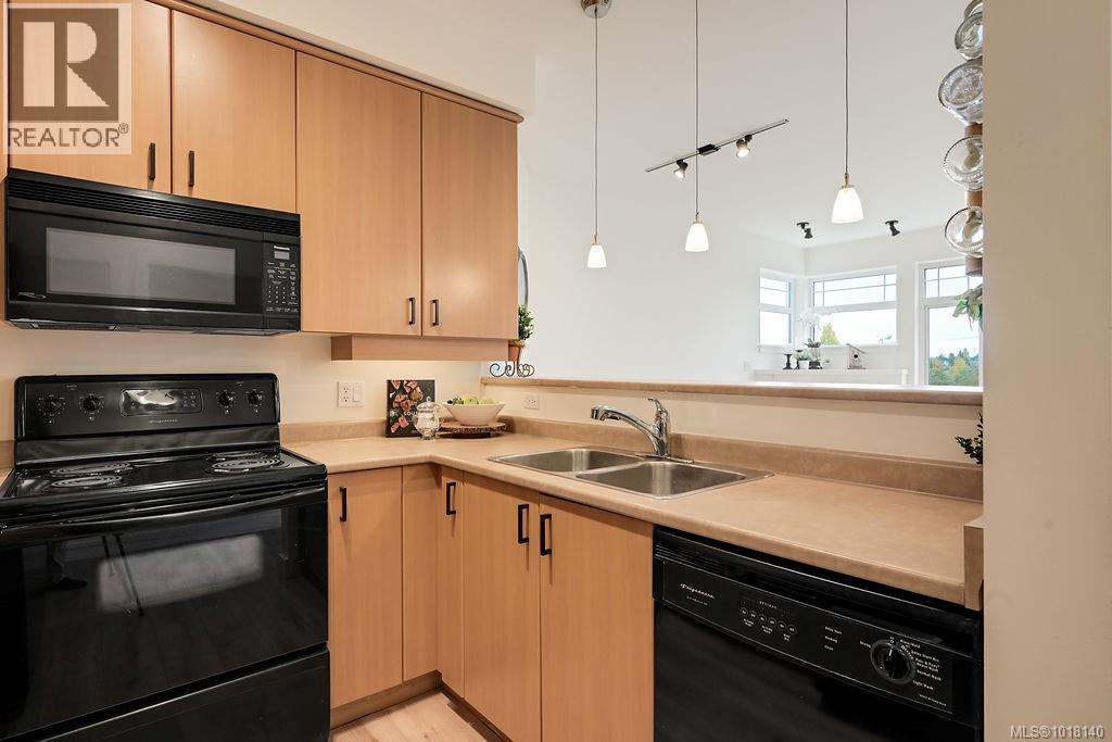 309d 1115 Craigflower Rd, Esquimalt, British Columbia  V9A 7R1 - Photo 14 - 1018140