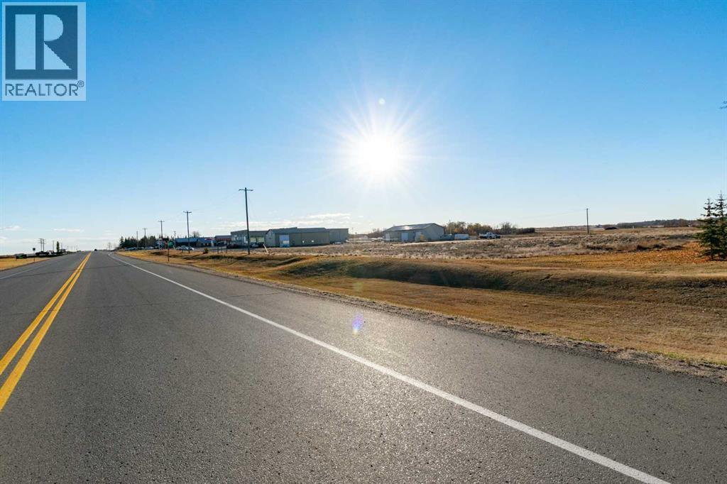 4204 38a Streetclose, Rural Stettler No. 6, Alberta  T0C 2L0 - Photo 4 - A2266443