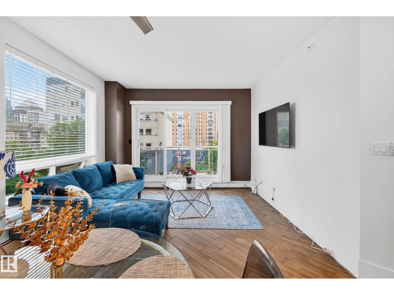 #401 10504 99 Av Nw, Edmonton, Alberta  T5K 1B2 - Photo 2 - E4459550