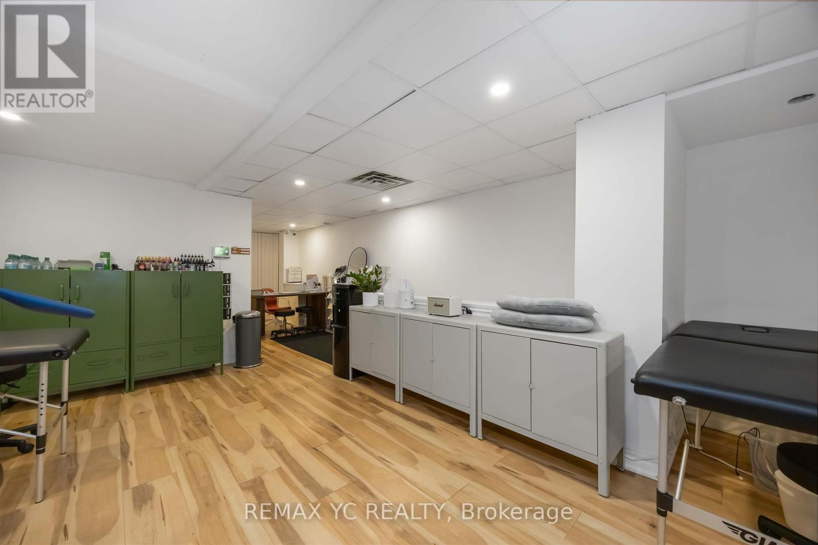 2nd Floor - 4864 Yonge Street, Toronto (Lansing-Westgate), Ontario  M2N 5N2 - Photo 6 - C12474650