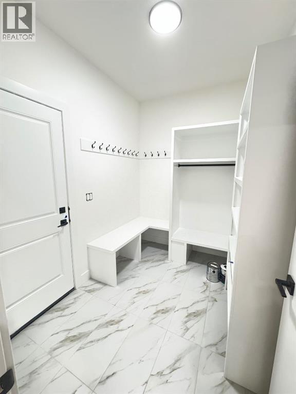 709 Mandalay Avenue, Carstairs, Alberta  T0M 0N0 - Photo 3 - A2265417