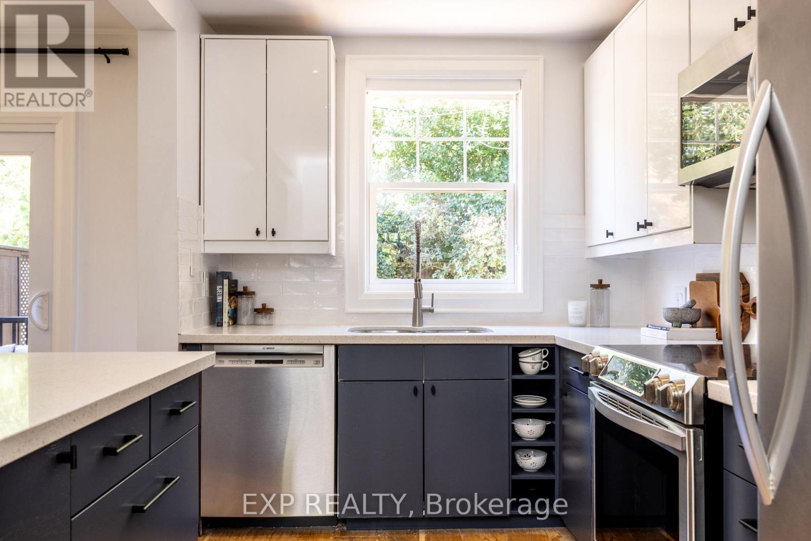 74 Willow Avenue, Toronto, Ontario  M4E 3K2 - Photo 17 - E12478734