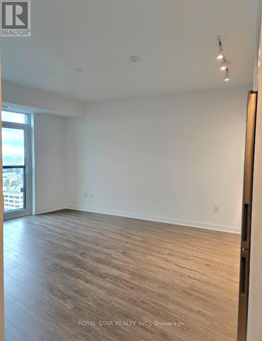 1713 - 2495 Eglinton Avenue W, Mississauga, Ontario  L5M 2T2 - Photo 10 - W12479118