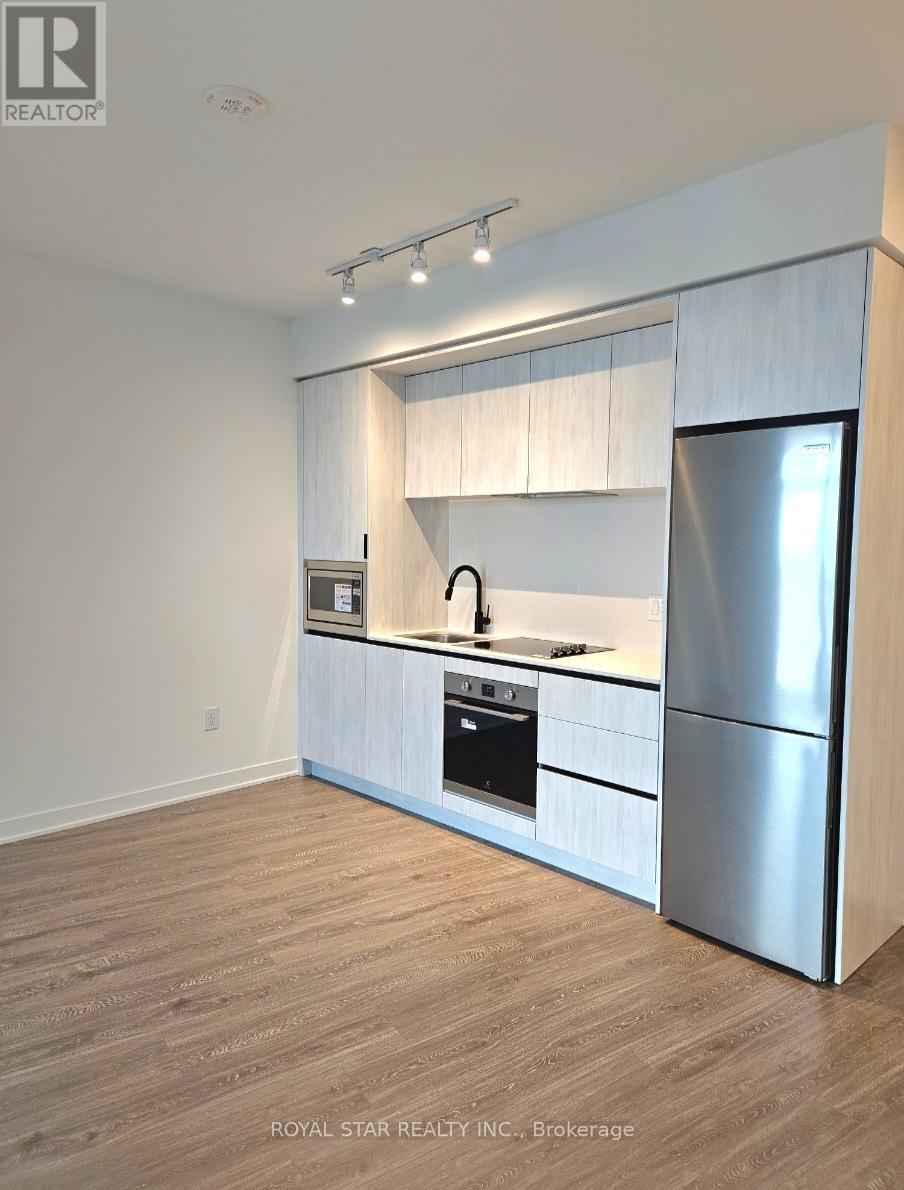 1713 - 2495 Eglinton Avenue W, Mississauga, Ontario  L5M 2T2 - Photo 5 - W12479118