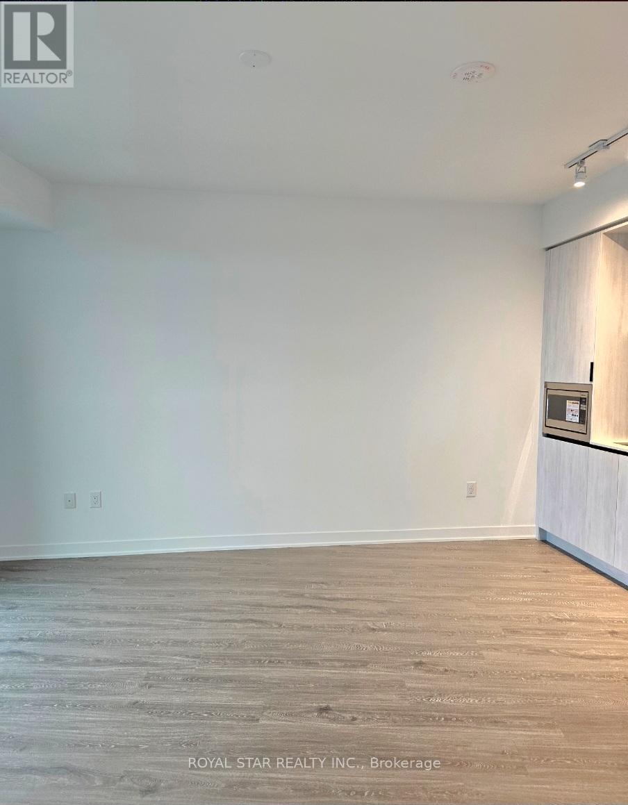 1713 - 2495 Eglinton Avenue W, Mississauga, Ontario  L5M 2T2 - Photo 6 - W12479118