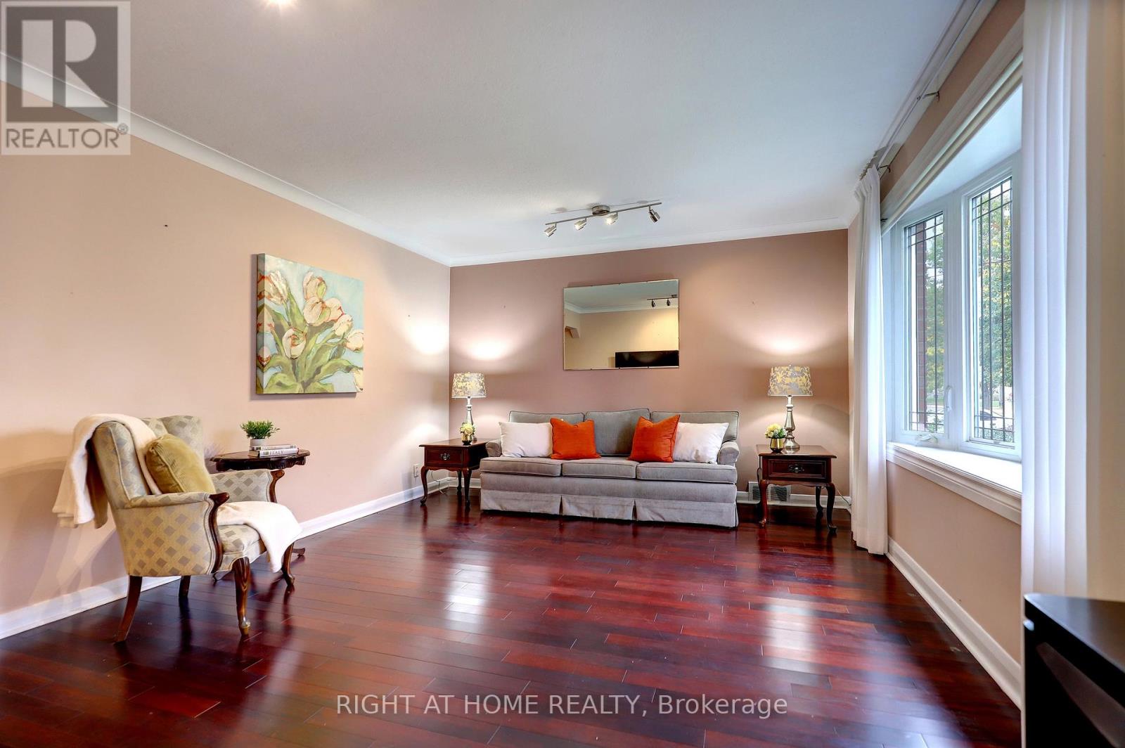 56 Cynthia Road, Toronto, Ontario  M6N 2P9 - Photo 10 - W12479120