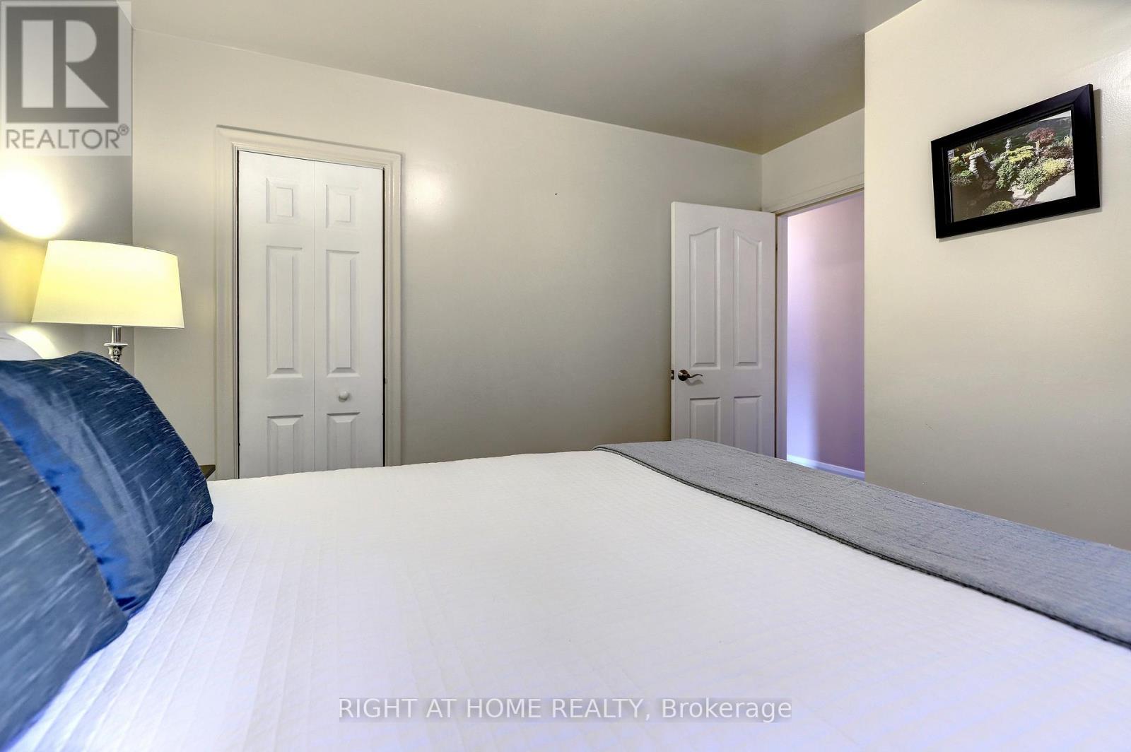 56 Cynthia Road, Toronto, Ontario  M6N 2P9 - Photo 21 - W12479120
