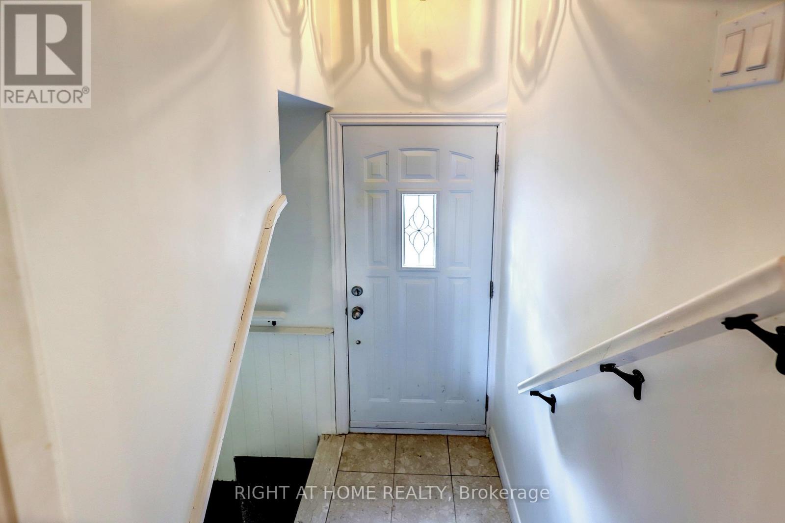 56 Cynthia Road, Toronto, Ontario  M6N 2P9 - Photo 38 - W12479120
