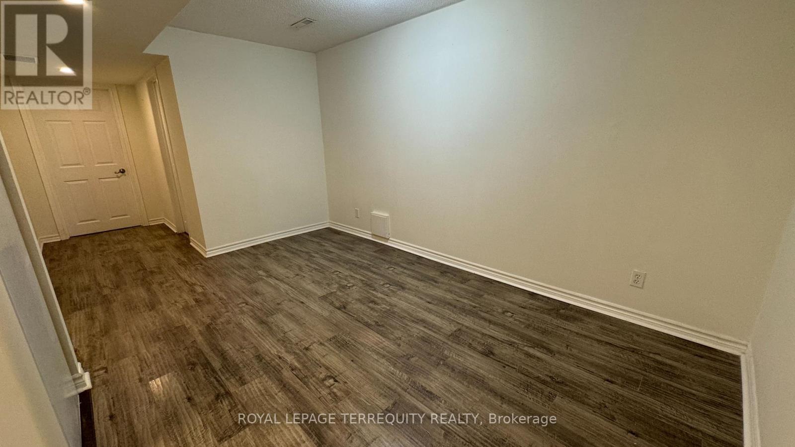 Bsmt - 5464 Tenth Line W, Mississauga, Ontario  L5M 0G5 - Photo 5 - W12479140