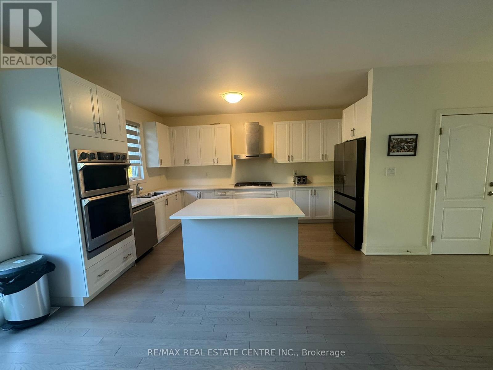 (Upper Level) - 8 Unwind Crescent, Brampton, Ontario  L6X 0B3 - Photo 12 - W12479143