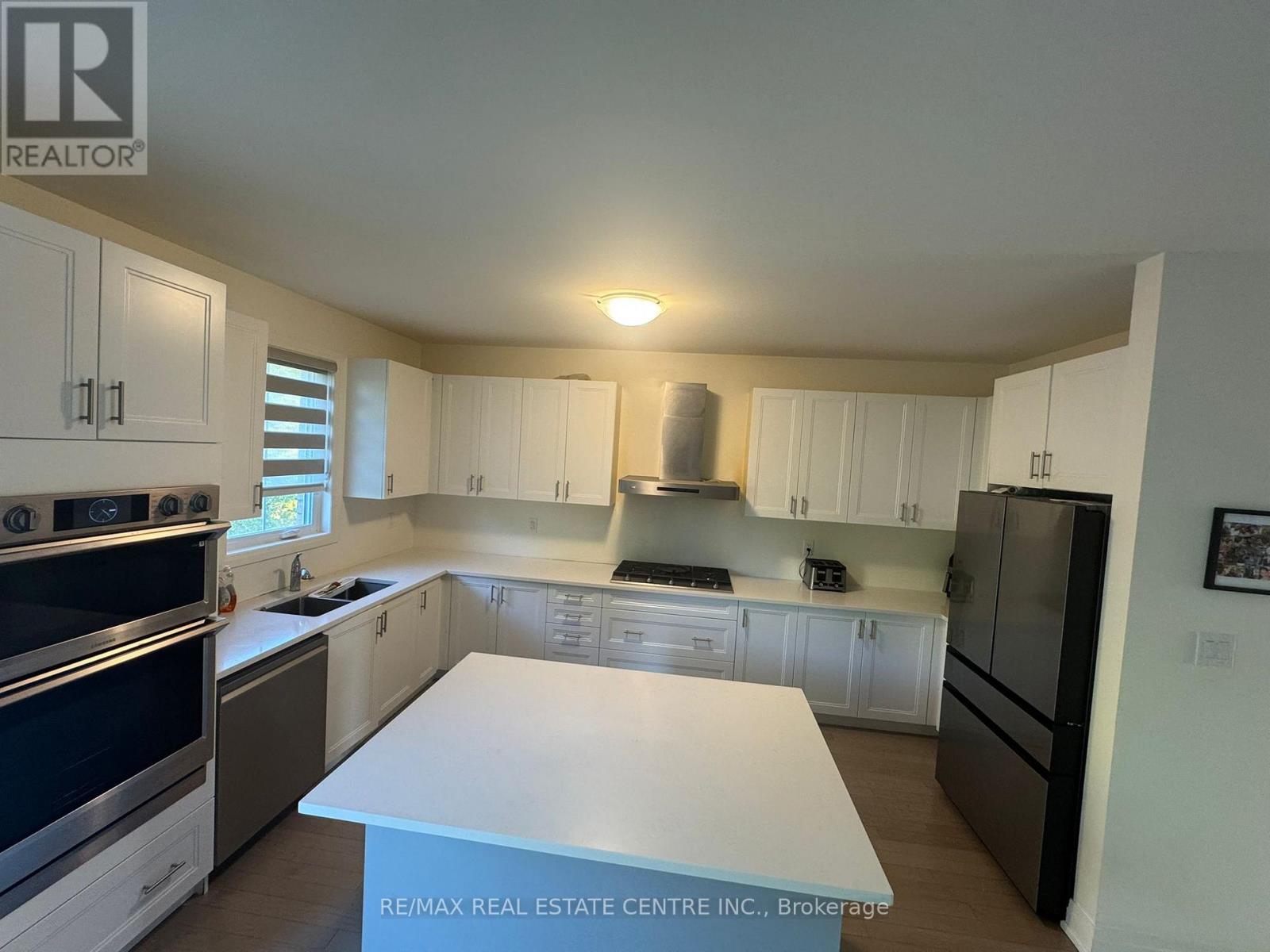 (Upper Level) - 8 Unwind Crescent, Brampton, Ontario  L6X 0B3 - Photo 15 - W12479143