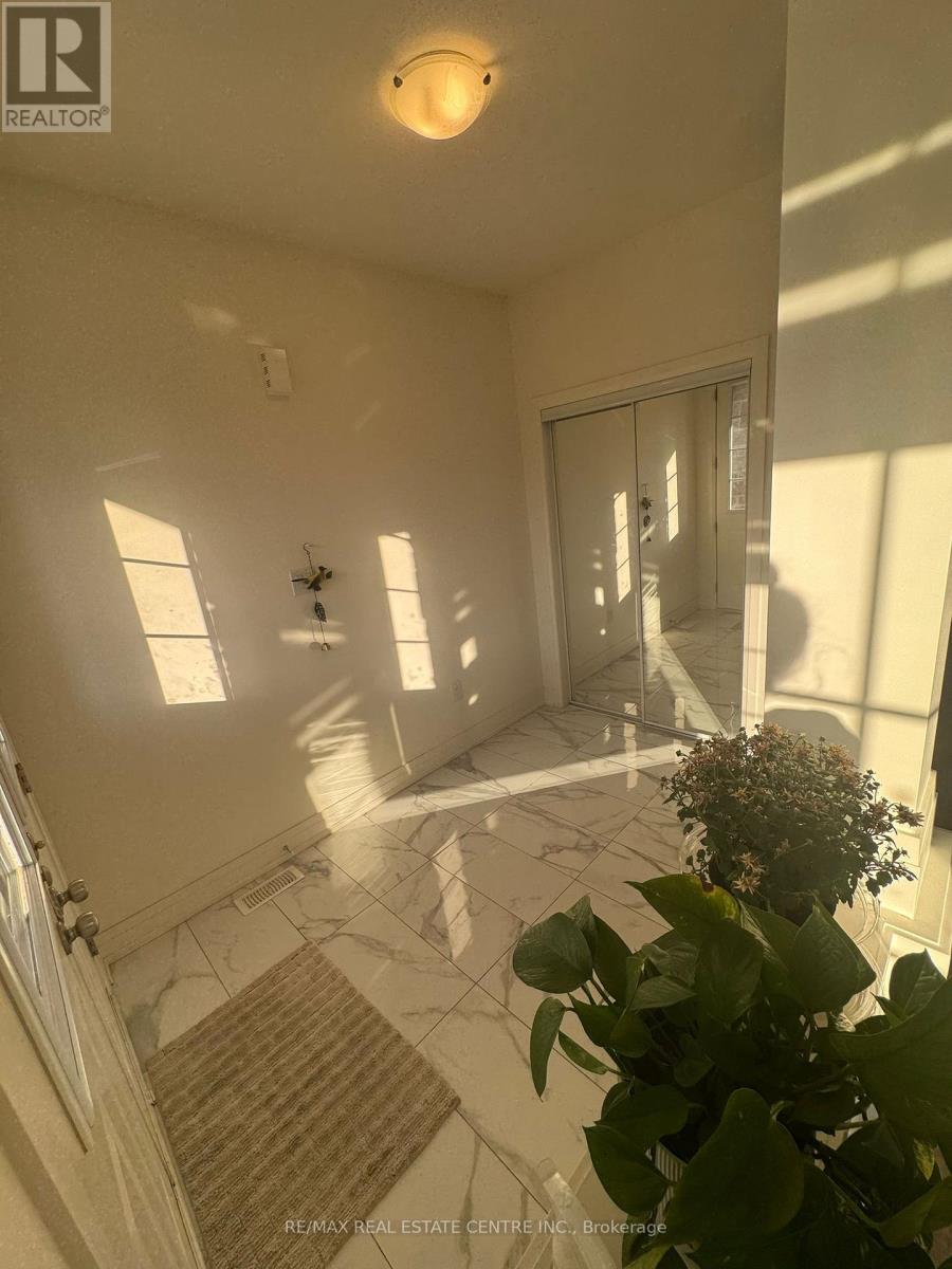 (Upper Level) - 8 Unwind Crescent, Brampton, Ontario  L6X 0B3 - Photo 2 - W12479143