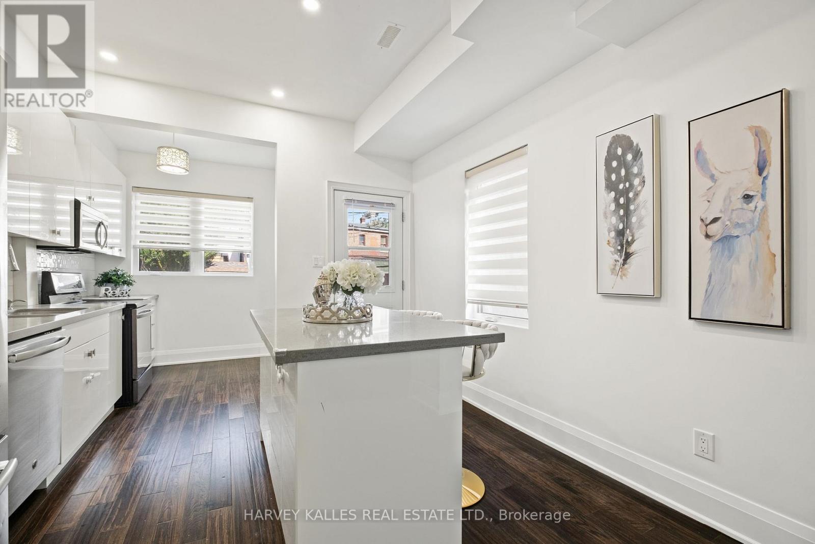 Main & 2nd - 198 Yarmouth Road, Toronto, Ontario  M6G 1X4 - Photo 15 - W12479151