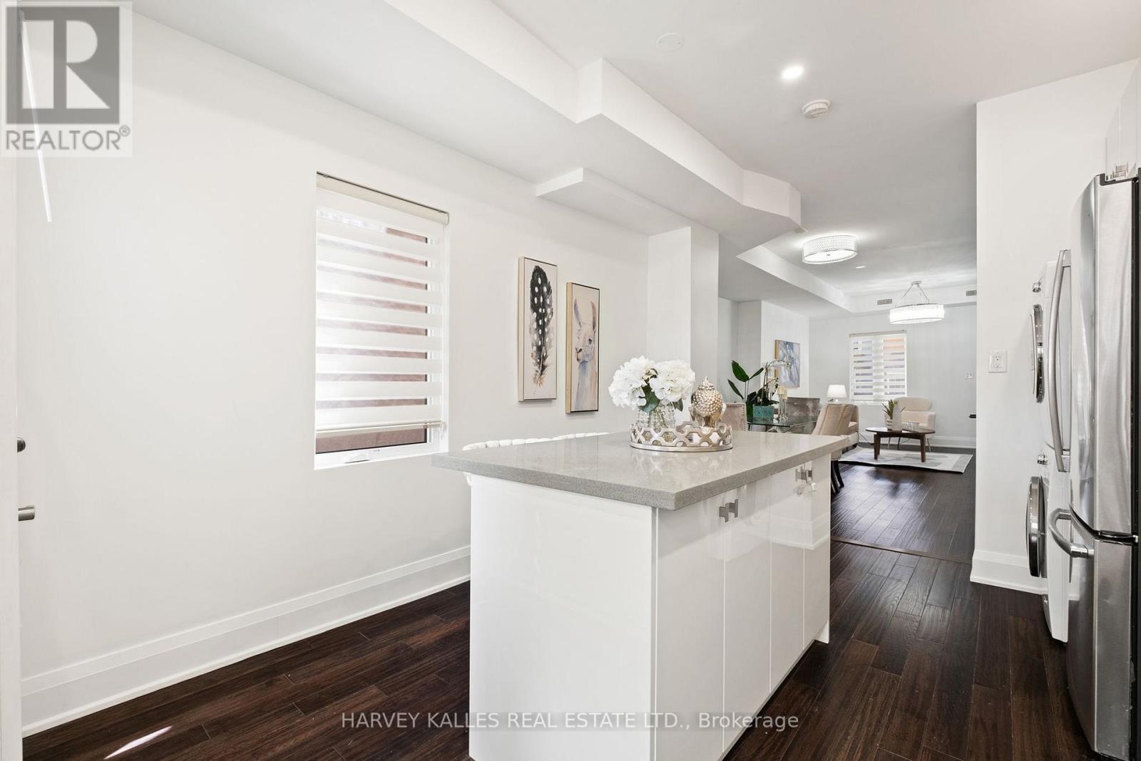 Main & 2nd - 198 Yarmouth Road, Toronto, Ontario  M6G 1X4 - Photo 17 - W12479151