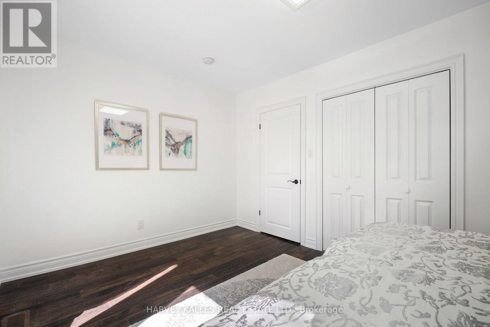 Main & 2nd - 198 Yarmouth Road, Toronto, Ontario  M6G 1X4 - Photo 21 - W12479151