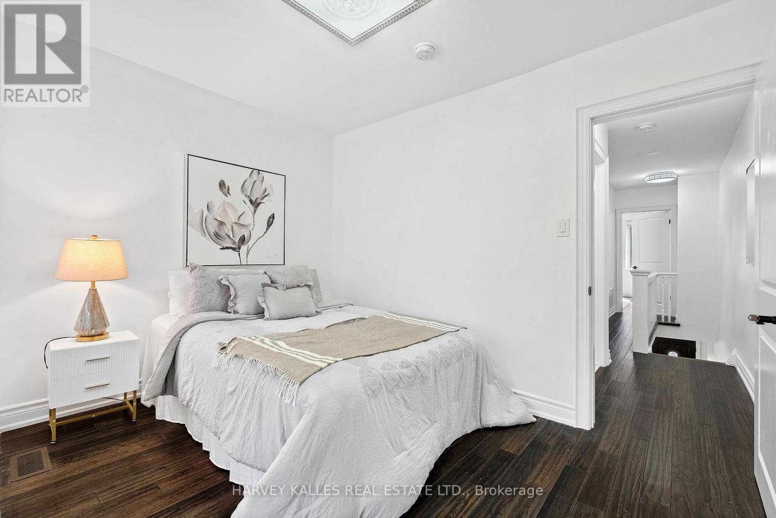 Main & 2nd - 198 Yarmouth Road, Toronto, Ontario  M6G 1X4 - Photo 27 - W12479151
