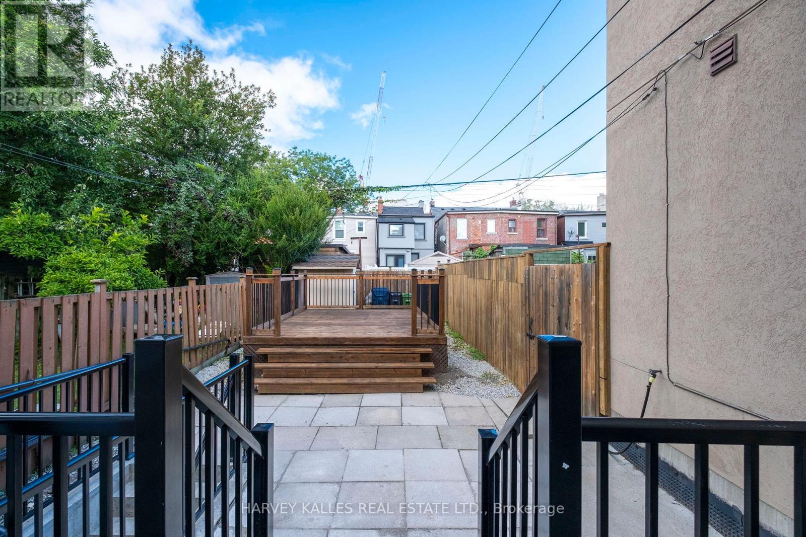 Main & 2nd - 198 Yarmouth Road, Toronto, Ontario  M6G 1X4 - Photo 31 - W12479151