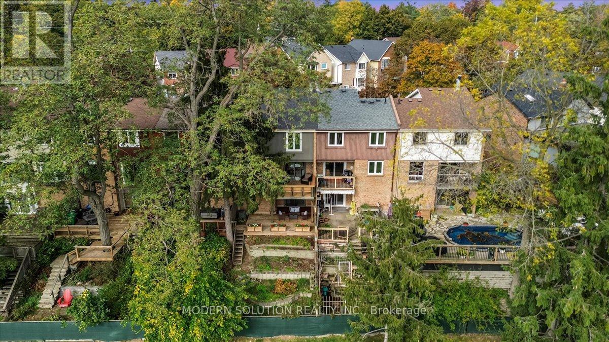1464 Credit Woodlands Court, Mississauga, Ontario  L5C 3J5 - Photo 34 - W12479161