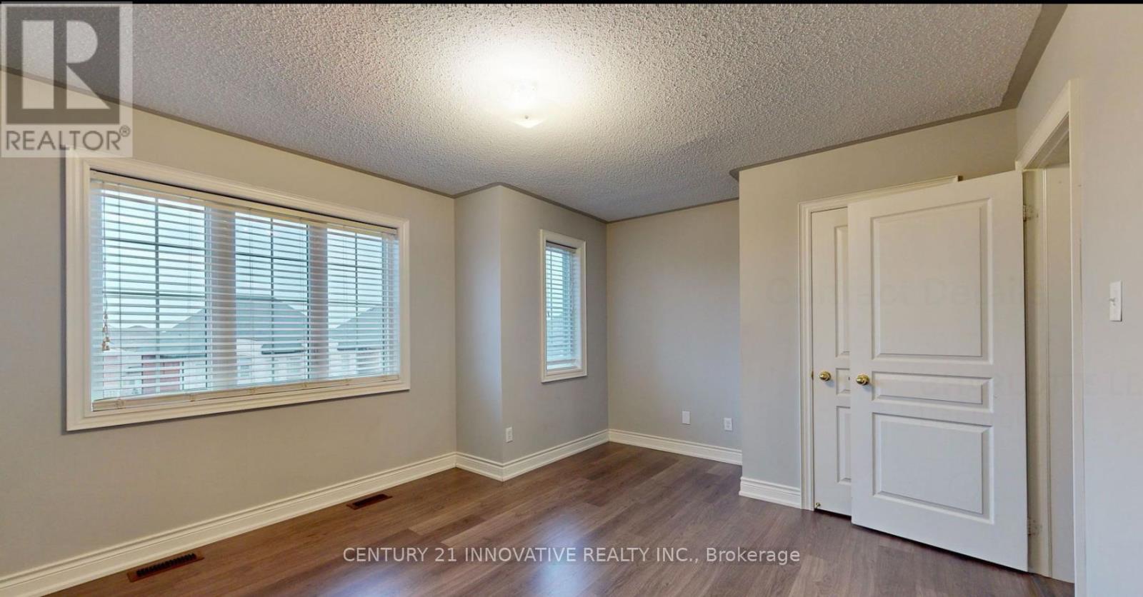 5464 Meadowcrest Avenue, Mississauga, Ontario  L5M 0V7 - Photo 15 - W12479162