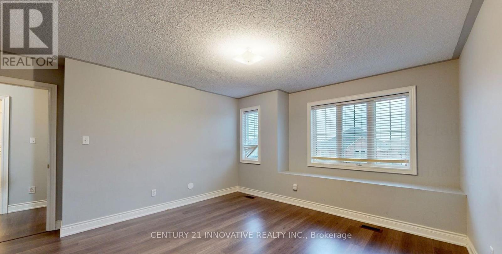 5464 Meadowcrest Avenue, Mississauga, Ontario  L5M 0V7 - Photo 16 - W12479162