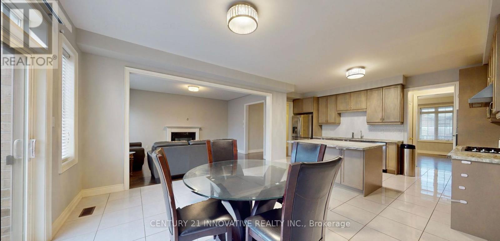 5464 Meadowcrest Avenue, Mississauga, Ontario  L5M 0V7 - Photo 8 - W12479162