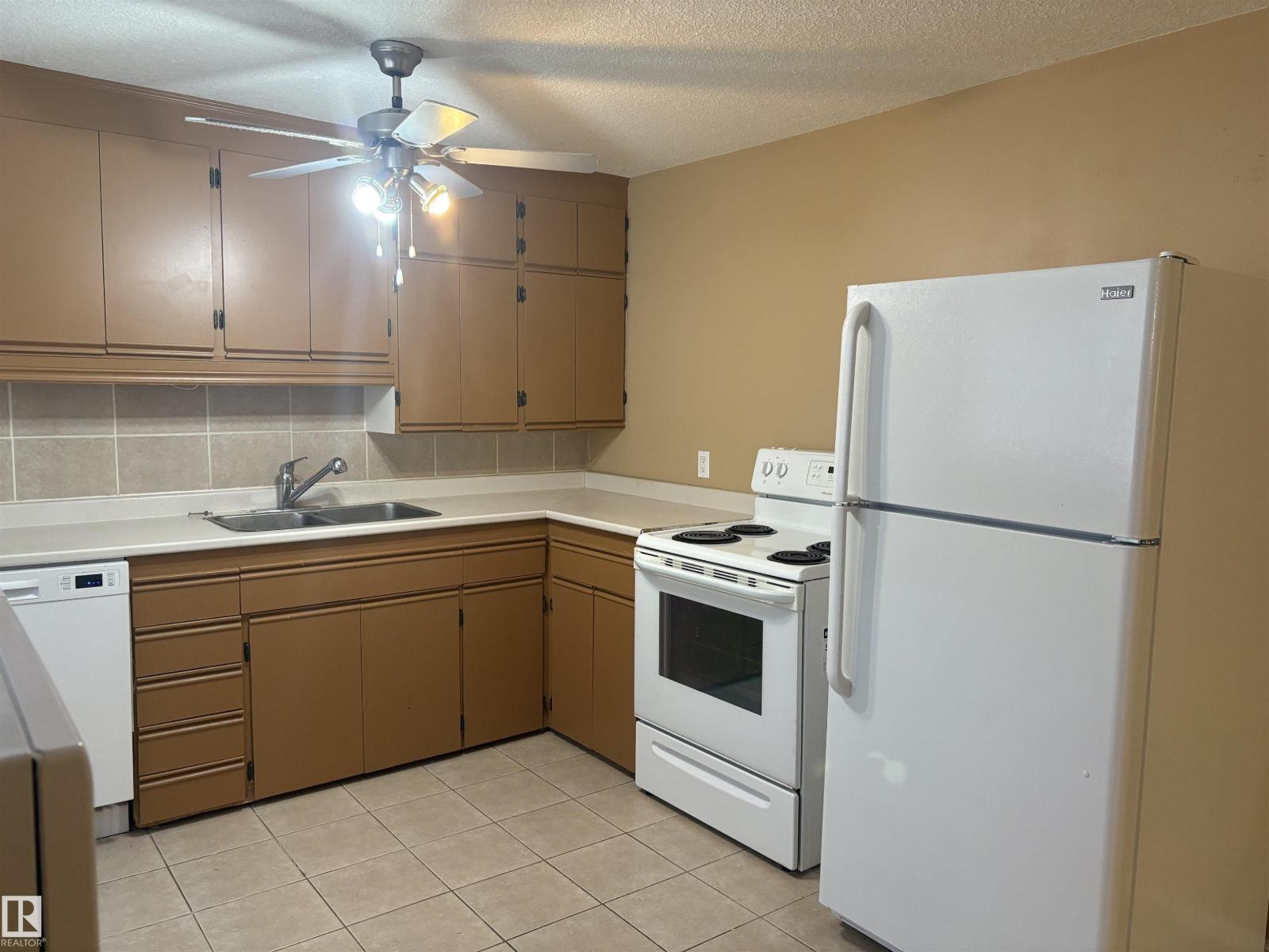 4707 47 Av, Redwater, Alberta  T0A 2W0 - Photo 4 - E4463253