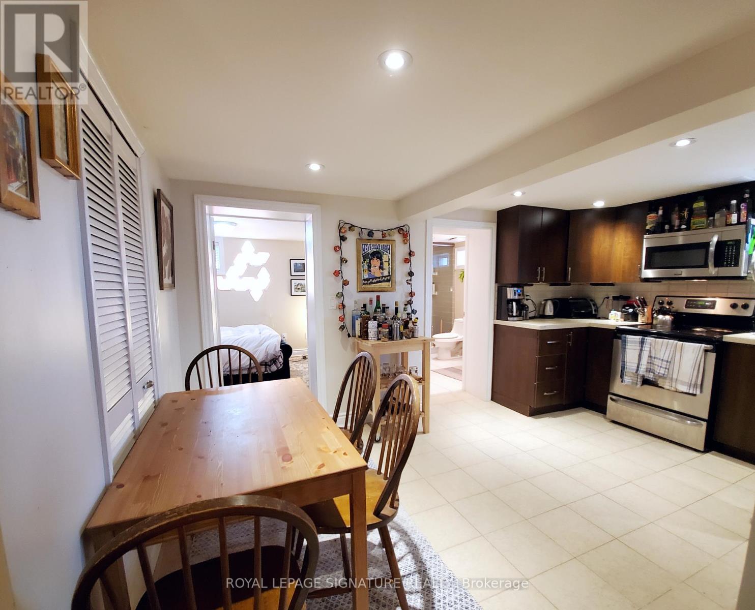 6 Brandon Avenue, Toronto, Ontario  M6H 2C9 - Photo 17 - W12478358