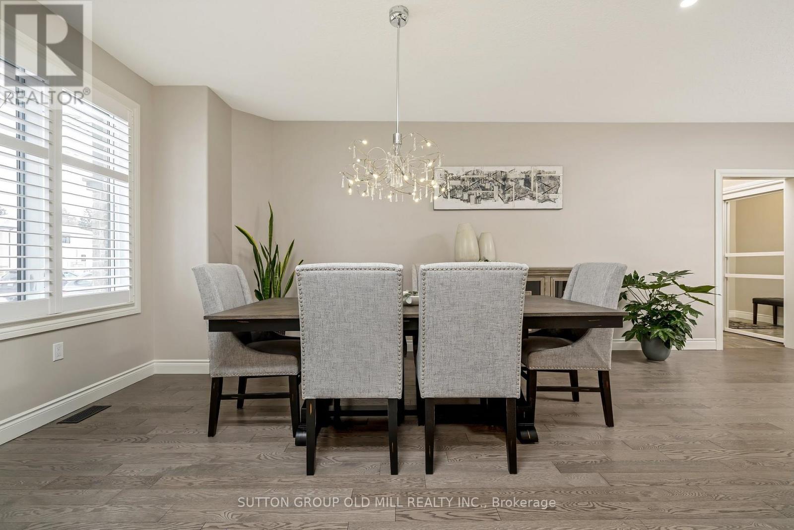 17 Miller Drive, Hamilton, Ontario  L9G 2H9 - Photo 19 - X12479121
