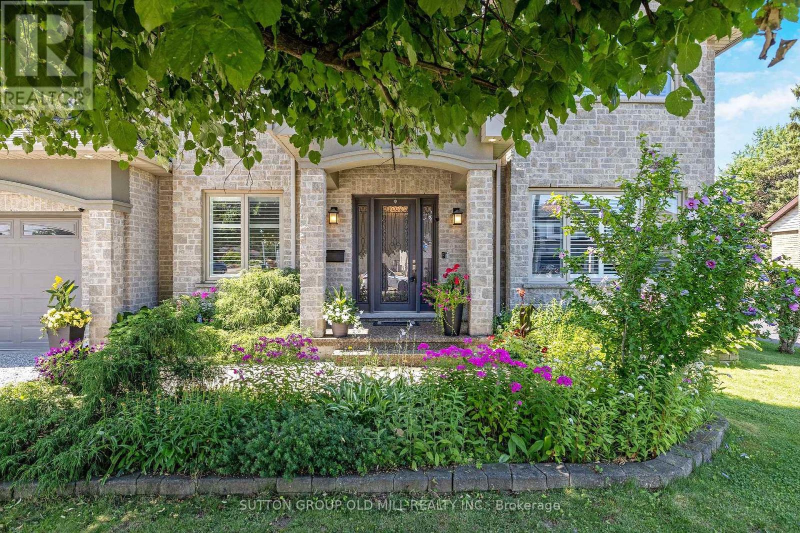 17 Miller Drive, Hamilton, Ontario  L9G 2H9 - Photo 50 - X12479121
