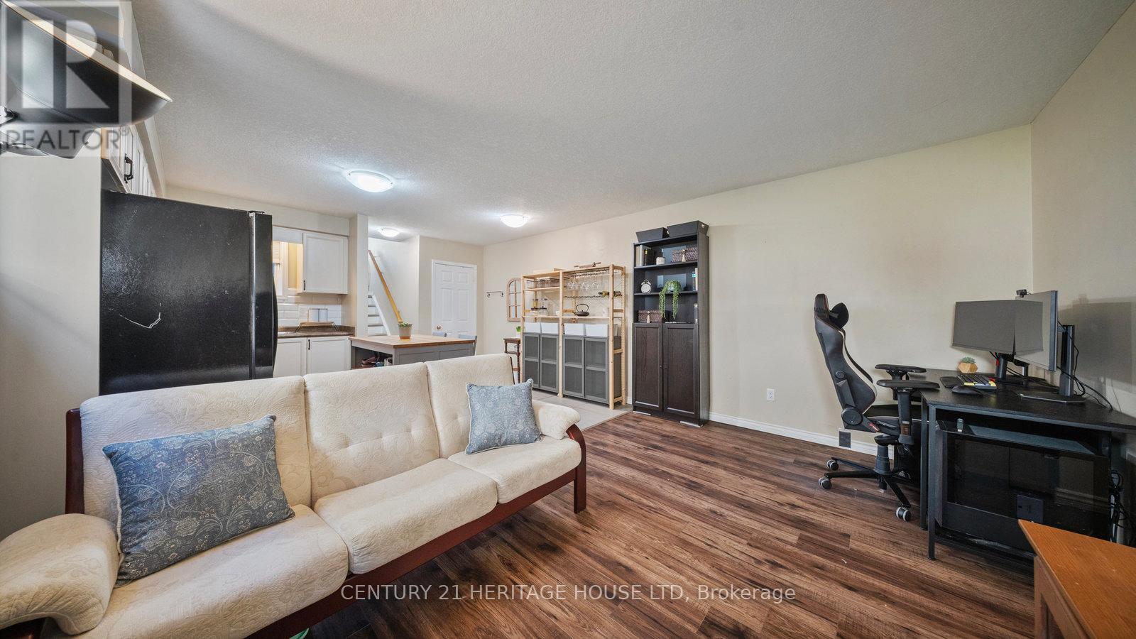 14d - 931 Glasgow Street, Kitchener, Ontario  N2N 0B6 - Photo 12 - X12479132