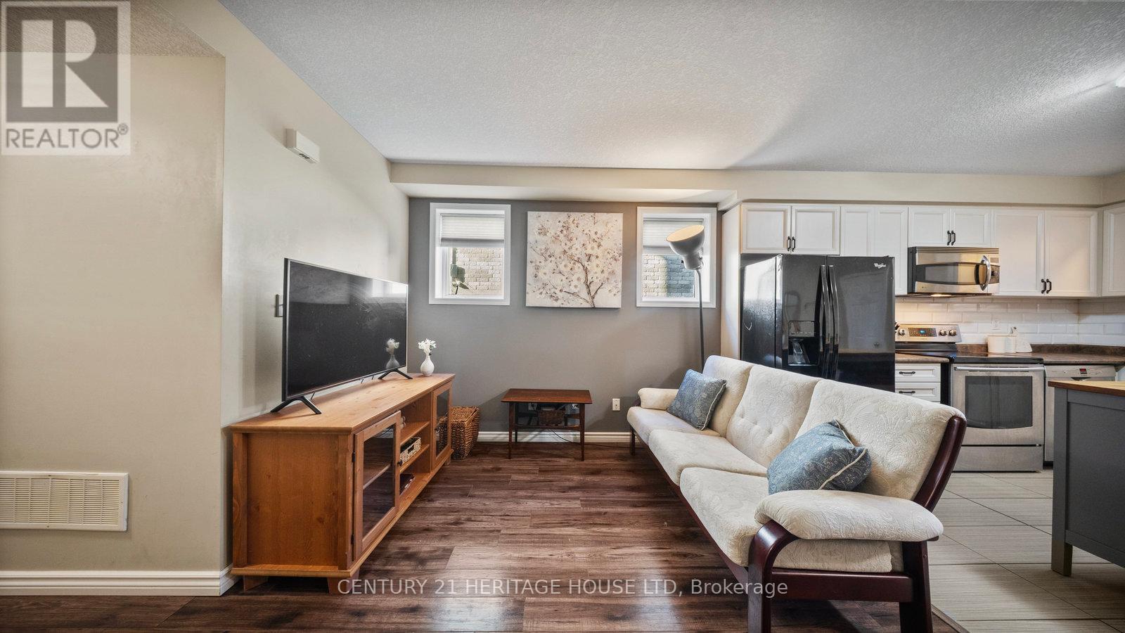 14d - 931 Glasgow Street, Kitchener, Ontario  N2N 0B6 - Photo 13 - X12479132