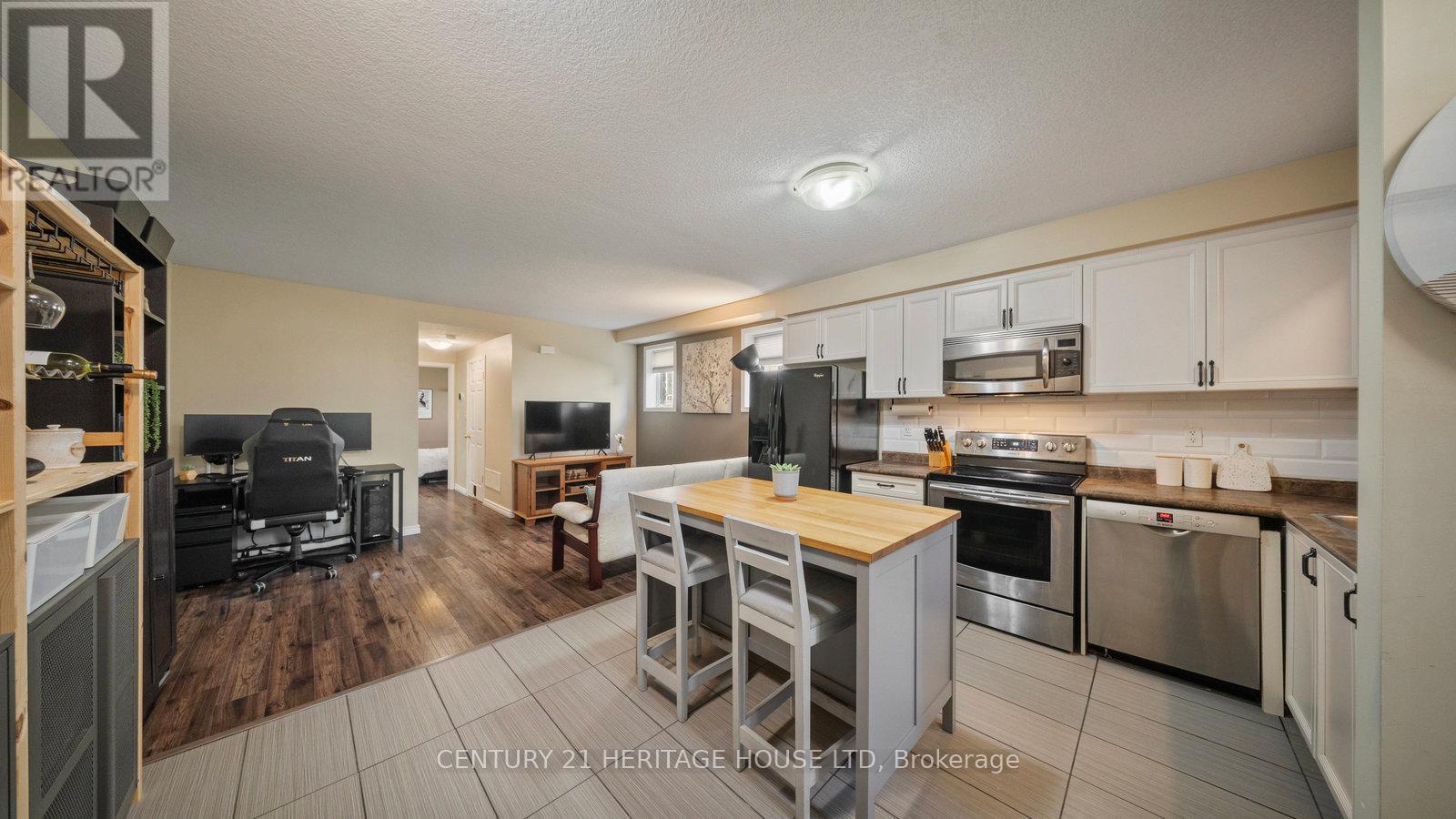 14d - 931 Glasgow Street, Kitchener, Ontario  N2N 0B6 - Photo 4 - X12479132