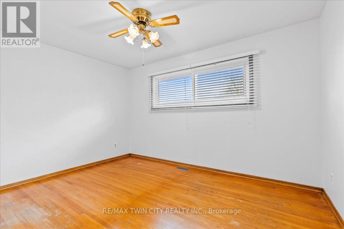 943 Winterhalt Avenue, Cambridge, Ontario  N3H 4J7 - Photo 23 - X12479176