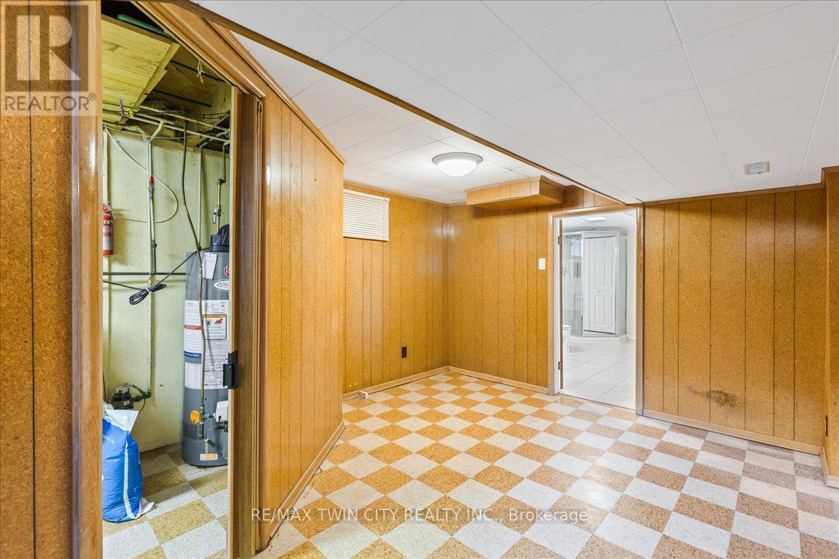 943 Winterhalt Avenue, Cambridge, Ontario  N3H 4J7 - Photo 32 - X12479176