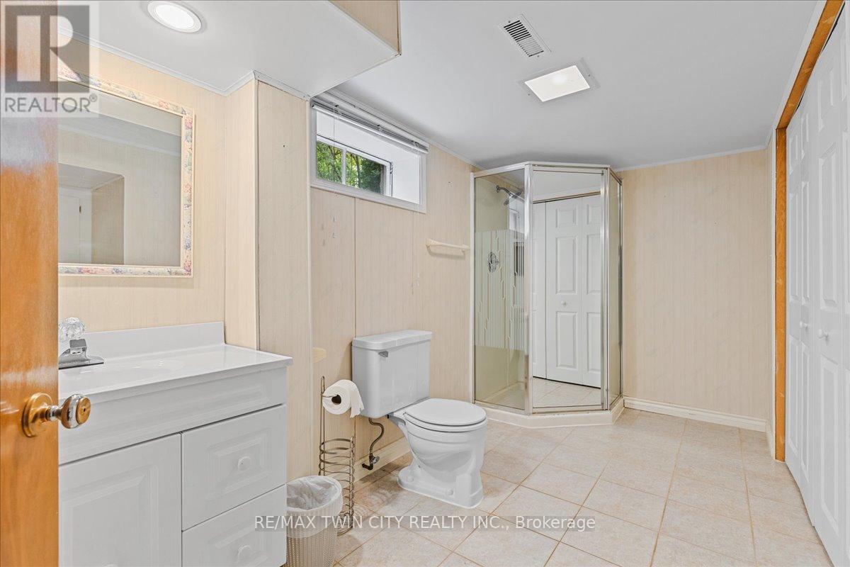 943 Winterhalt Avenue, Cambridge, Ontario  N3H 4J7 - Photo 34 - X12479176