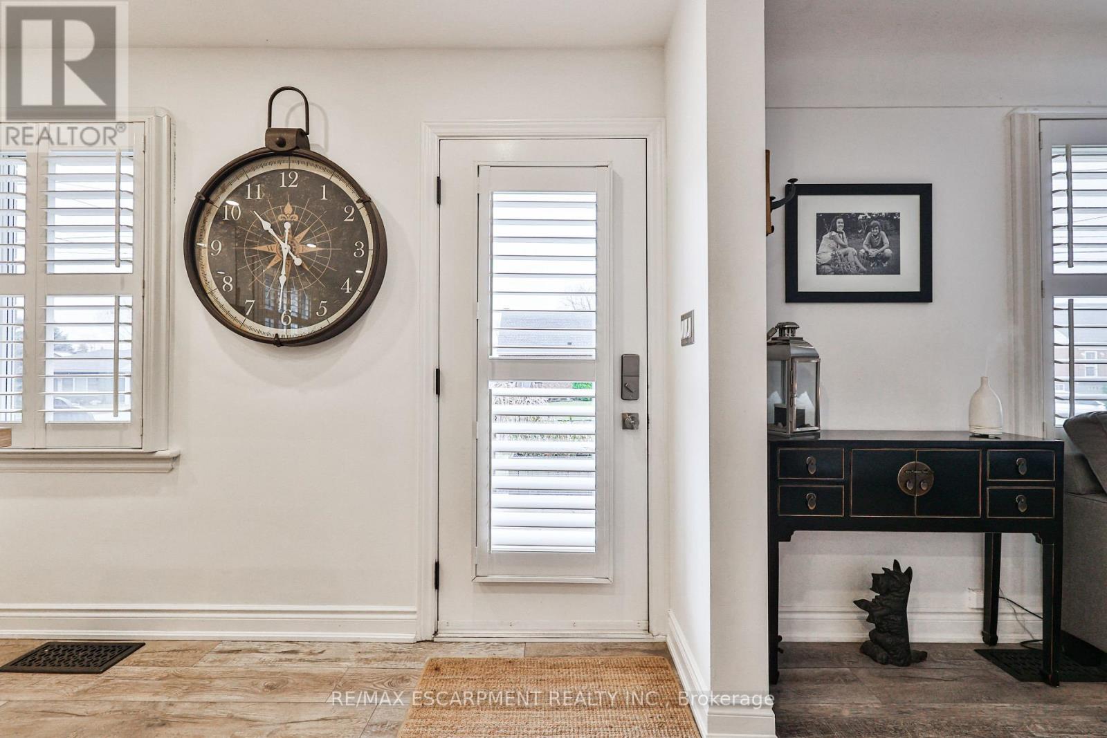 60 Galbraith Drive, Hamilton, Ontario  L8G 1Z9 - Photo 3 - X12479203