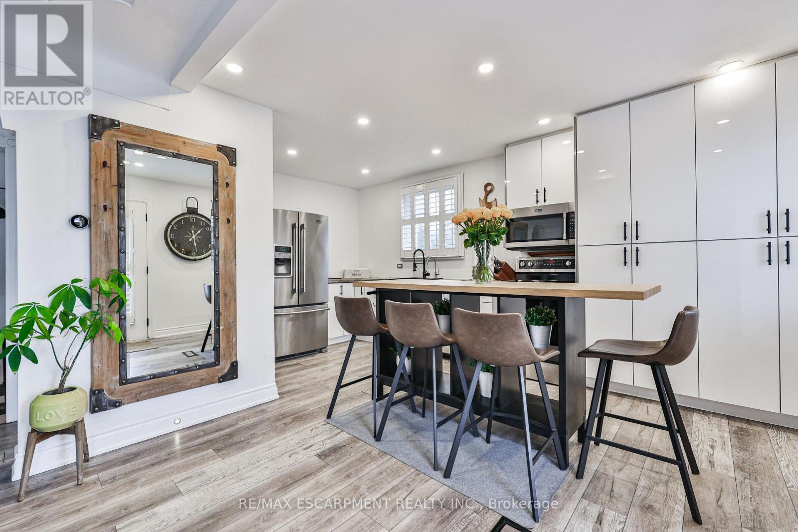 60 Galbraith Drive, Hamilton, Ontario  L8G 1Z9 - Photo 6 - X12479203